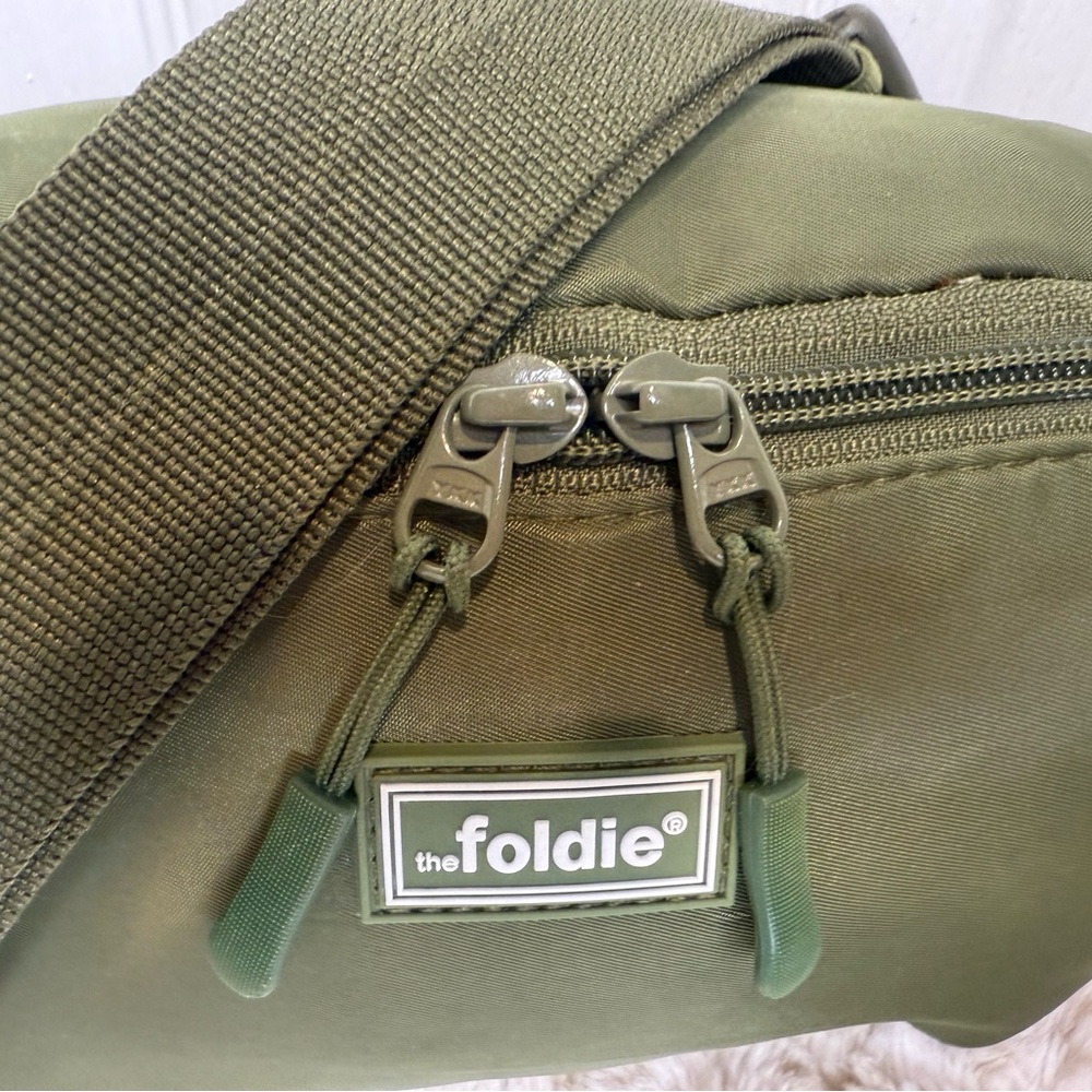 FOLDIE CROSSBODY BAG UNISEX ANTI-THEFT RFID PACK.